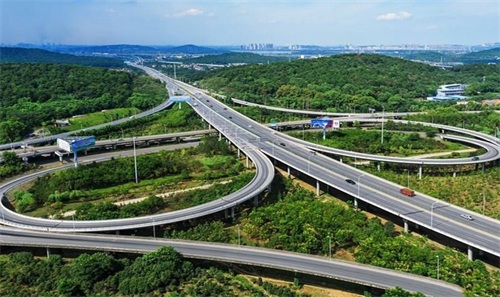 溧阳钢筋套筒应用于高速公路